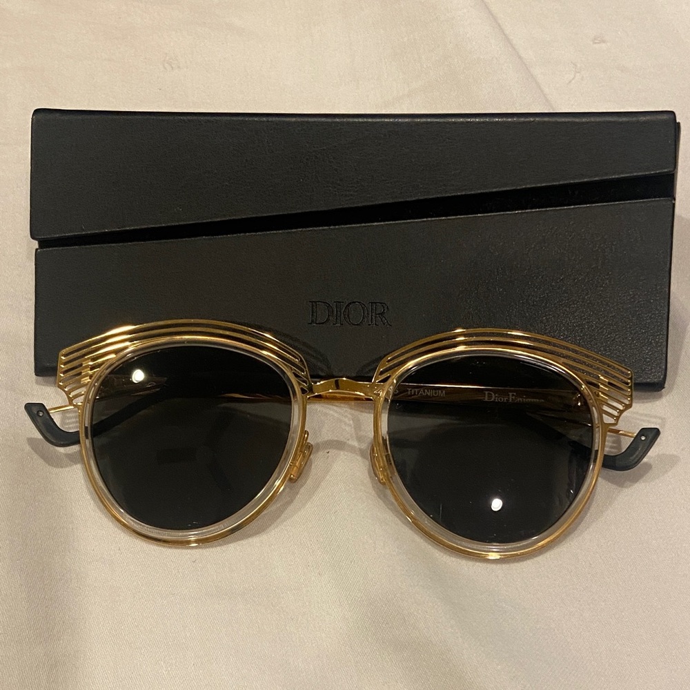 Dior Women's Sunglasses with Gold Frame and Black Lenses
